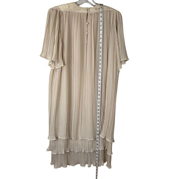 Vintage Cream Pleated Maxi Dress With Ruffled Sleeves & Button Closure Size M - Picture 7 of 10